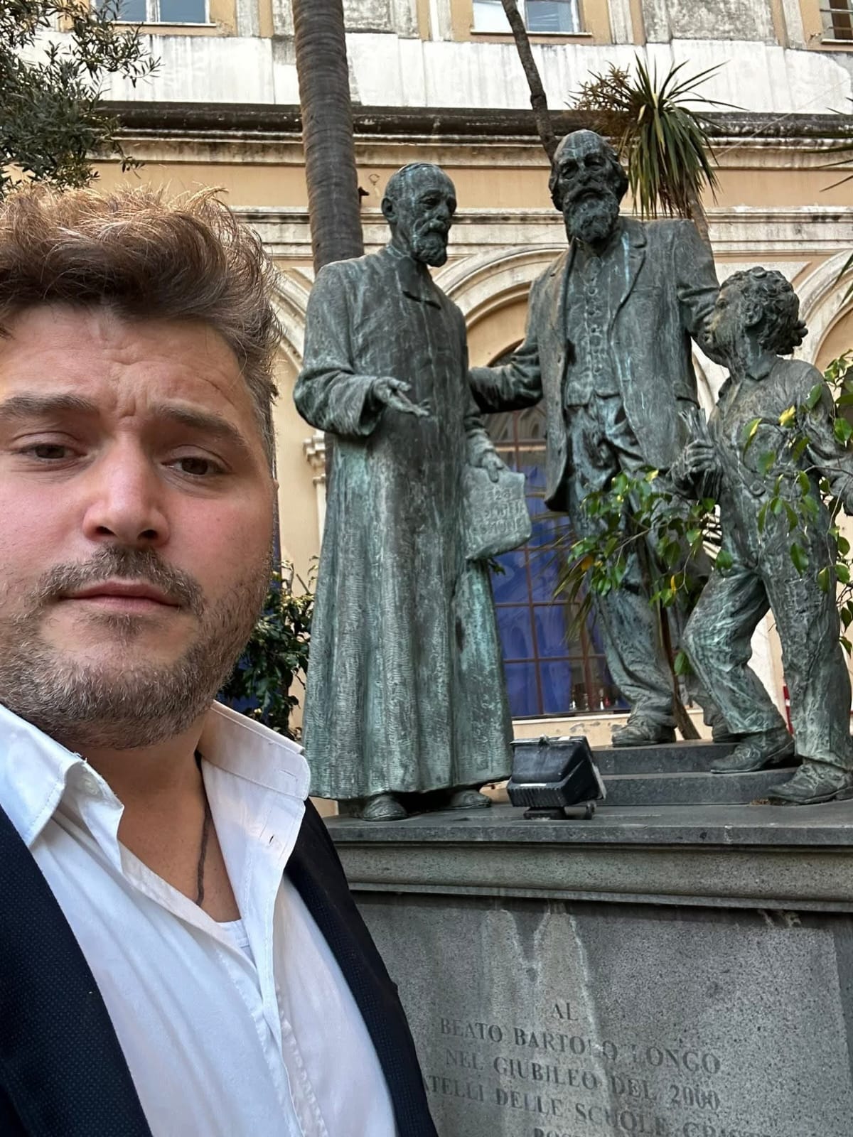 Conosciamo la terra con le mani - All’Istituto Pontificio Bartolo Longo con l'Artista Aelle - 5 novembre 2025