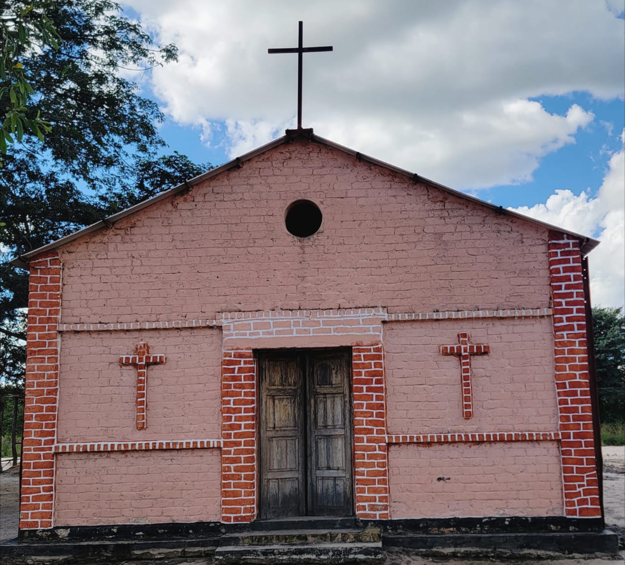 Mons. Jean-Marie Gervais condivide con gioia le notizie provenienti dalla Missione di Rivungo (Angola)