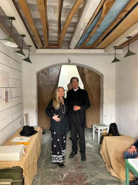 Veronica e Monsignore Jean Marie Gervais