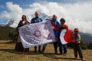 drapeau-de-la-paix-Everest-2011