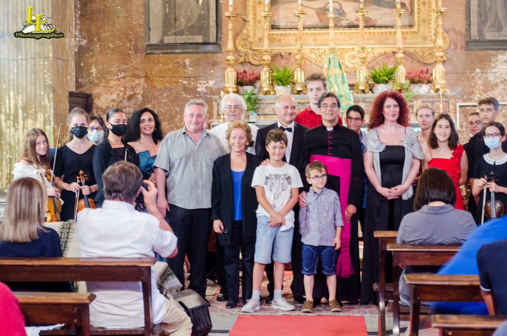 Lunedì 5 luglio 2021 presso la chiesa della Natività, per iniziativa di "Tota Pulchra”, esordio del concerto del gruppo italo-francese "Corale delle Alpi e del Mare".