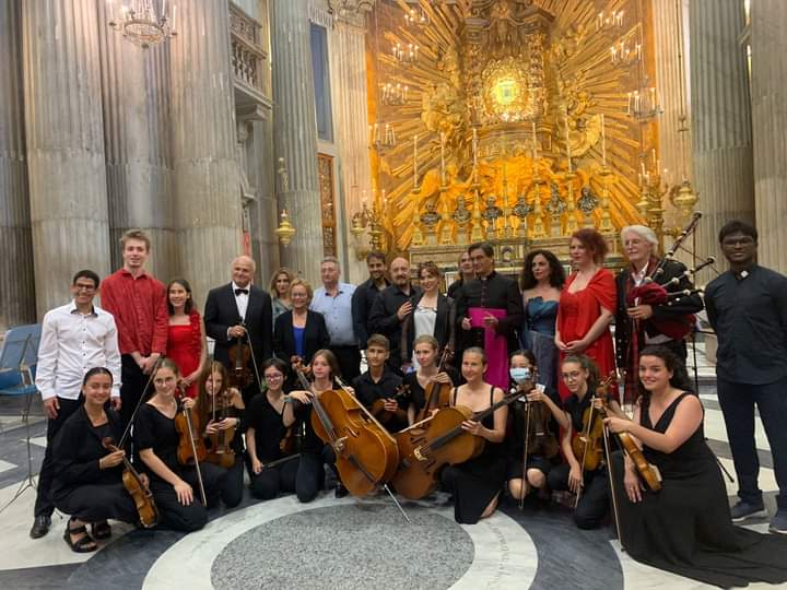 Roma, Chiesa di Santa Maria in Portico in Campitelli, "Ensemble Orchestral & Choral des Alpes de la Mer", Ensemble strumentale e vocale Cannes Appassionata progetto Italia.