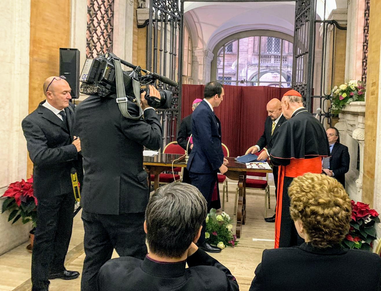 Laurea honoris causa in Letteratura a Sua Eminenza il Cardinale Comastri.